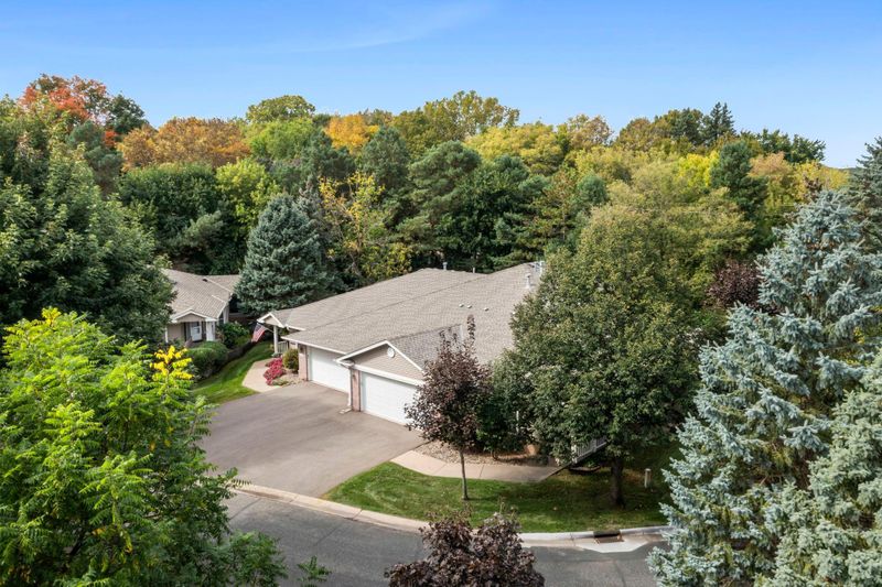5220 Spring Cir, Excelsior, MN 55331