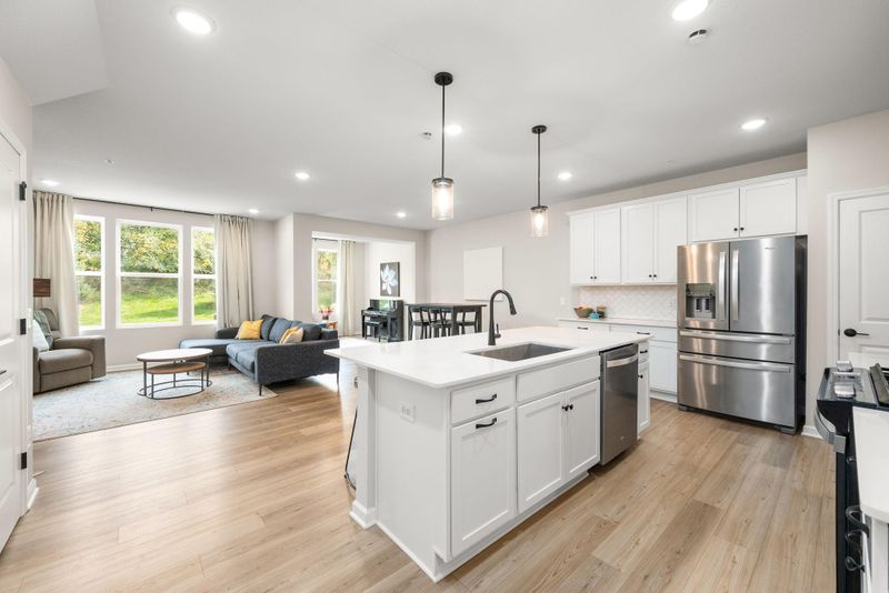4868 Avery Ct, Eagan, MN 55123