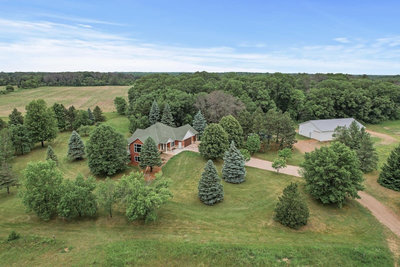 2801 263rd Ave NE, Isanti, MN 55040