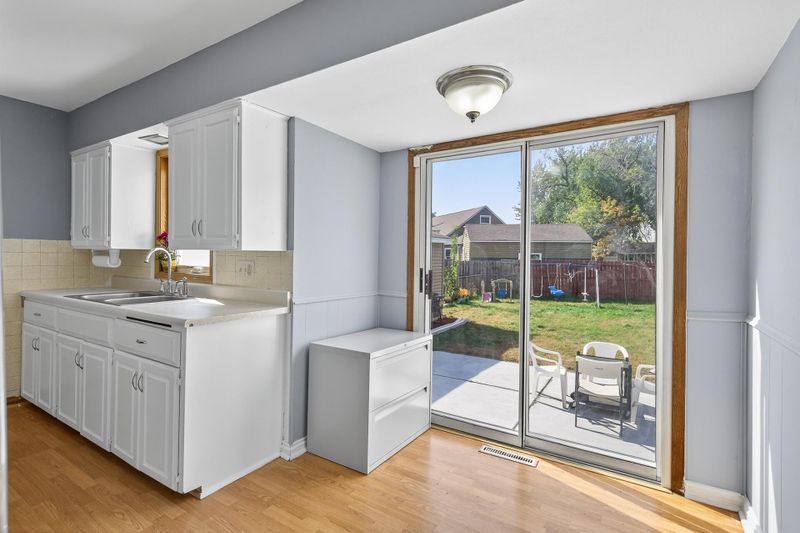 5144 Horizon Dr NE, Fridley, MN 55421