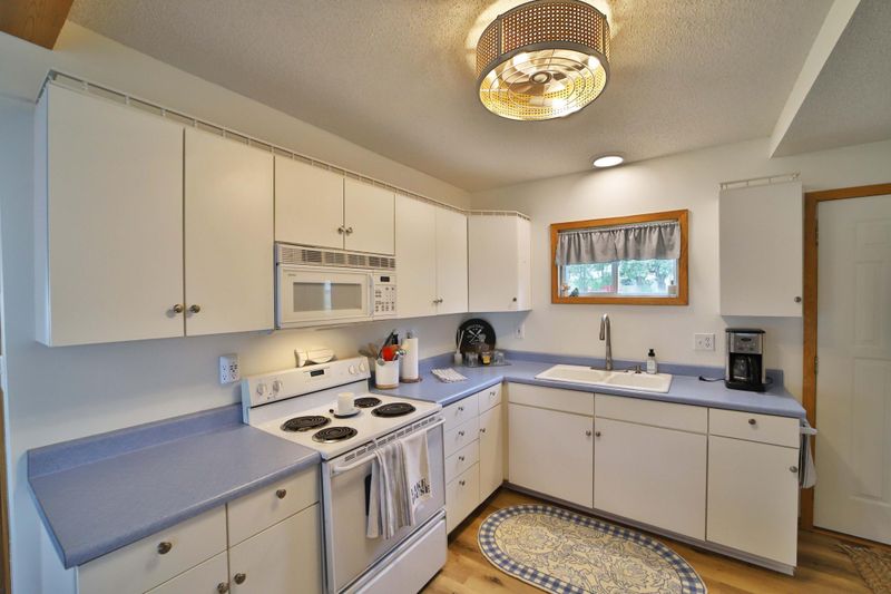 13938 Weidel Point Rd, Brainerd, MN 56401