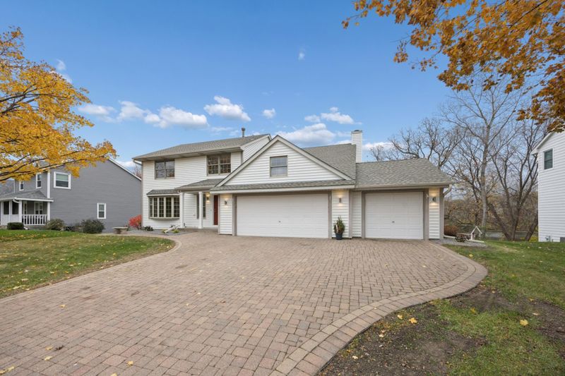 3930 Thames Ave, Eagan, MN 55123