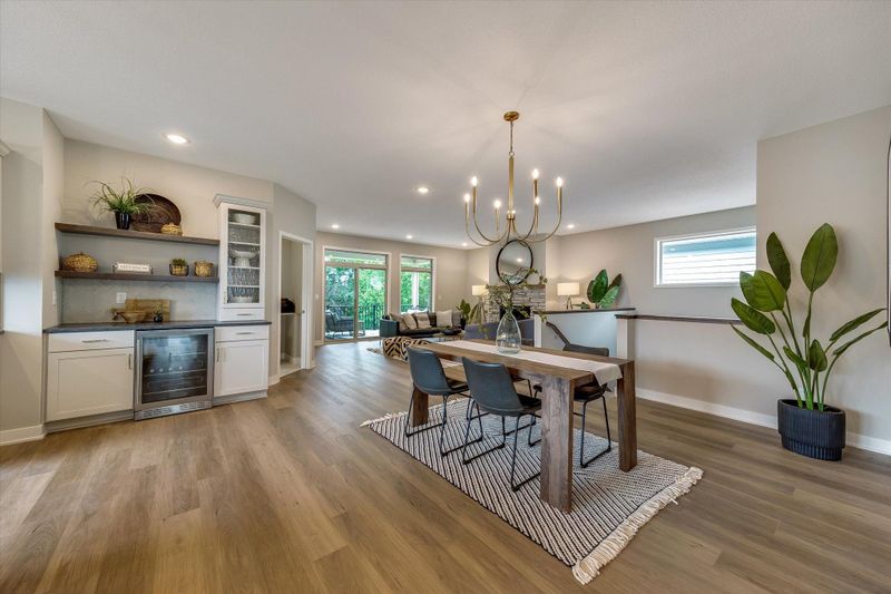 17836 Ellsworth Dr, Lakeville, MN 55044
