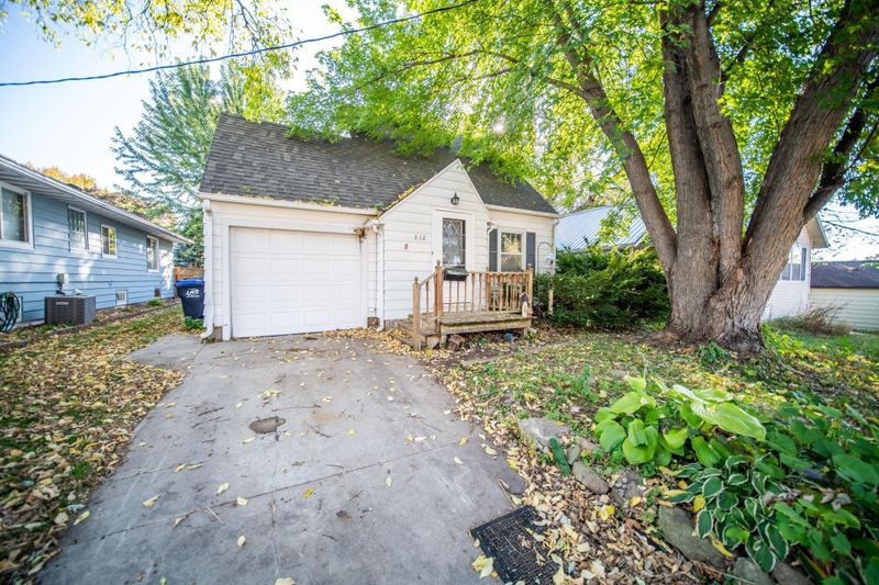 812 9th Ave NW, Rochester, MN 55901