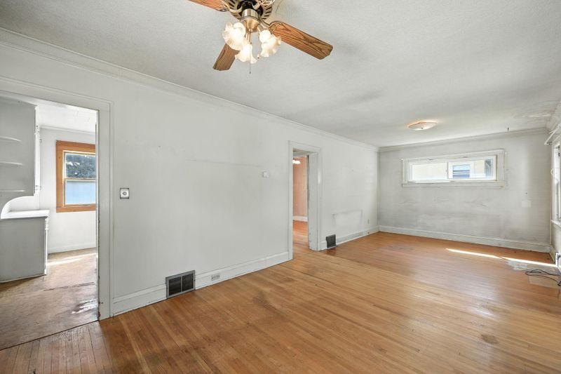 3111 E 53rd St, Minneapolis, MN 55417