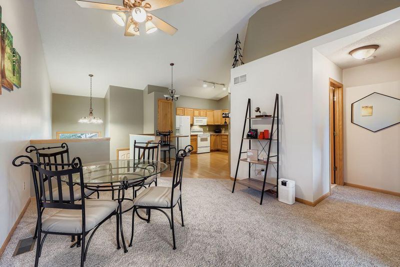 21598 Evergreen Trl, Rogers, MN 55374