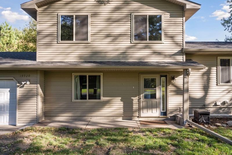 19920 Hillside Dr, Rogers, MN 55374