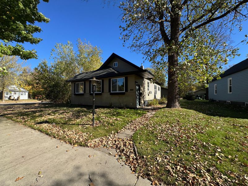 524 NE 4th Ave, Grand Rapids, MN 55744