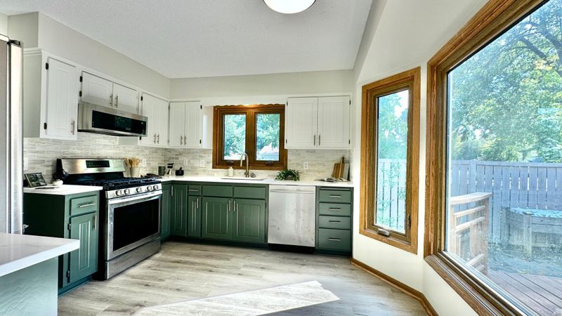 5591 Albert St, Shoreview, MN 55126