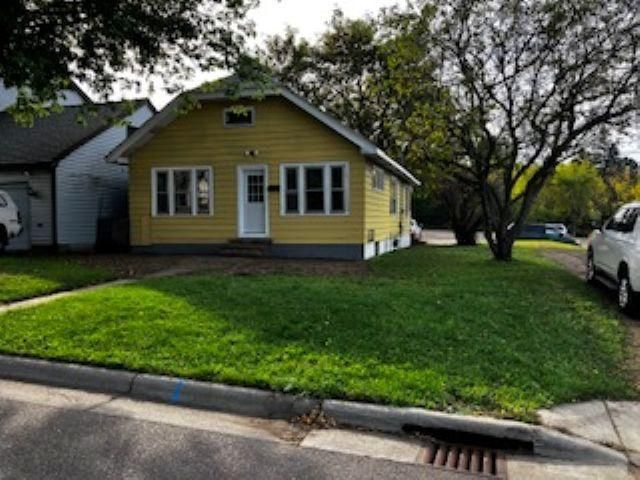 19 3rd St, Cloquet, MN 55720
