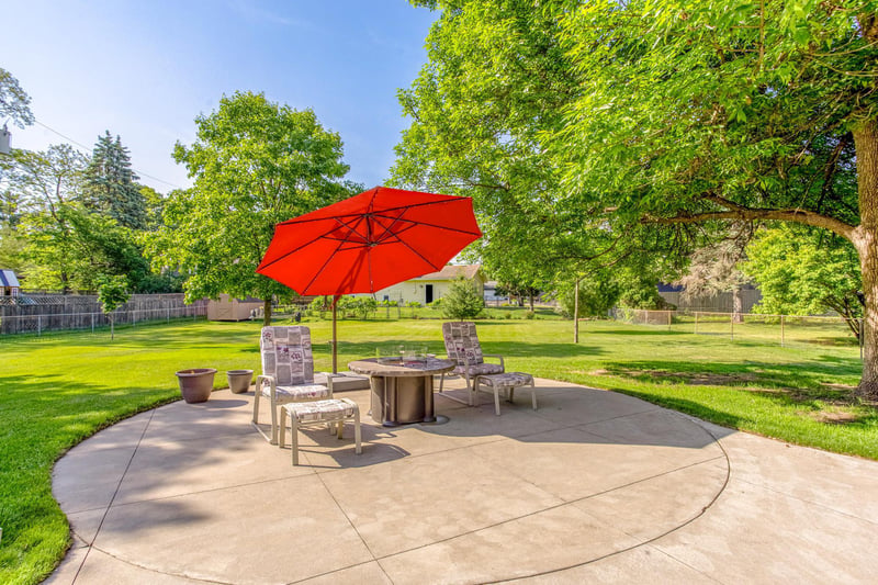 80 Logan Pw NE, Fridley, MN 55432