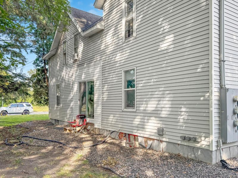 424 4th St S, Moorhead, MN 56560
