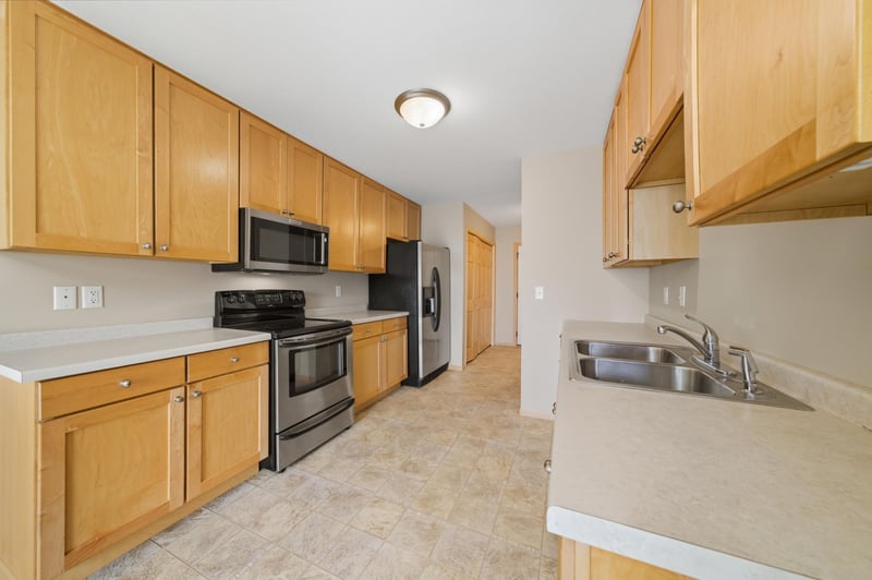 1762 Bennett St, River Falls, WI 54022