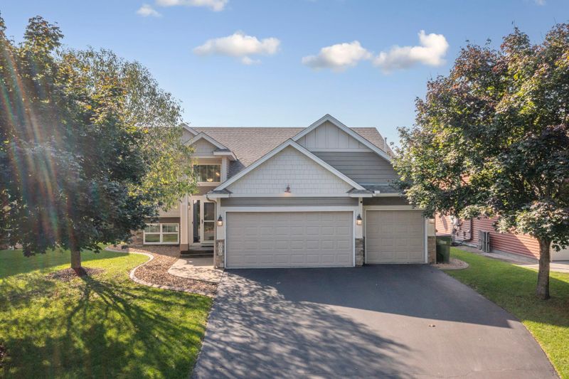 2070 120th Ave NE, Blaine, MN 55449