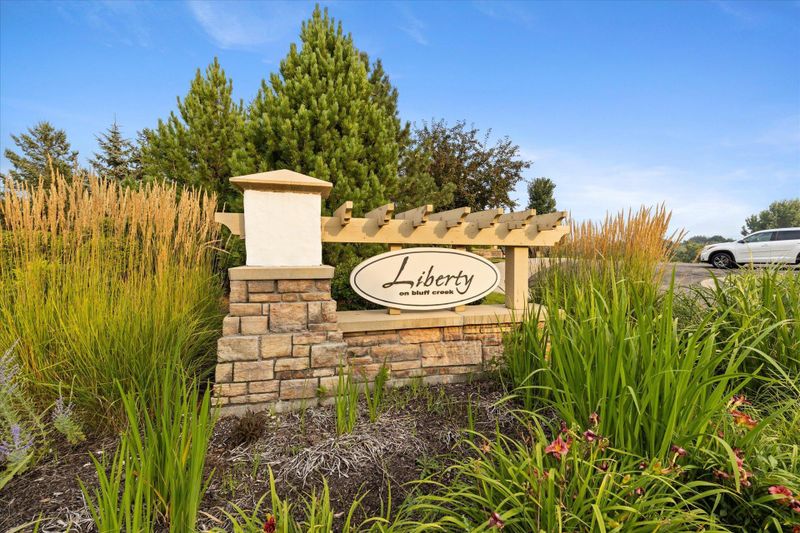 1944 Commonwealth Blvd #3, Chanhassen, MN 55317