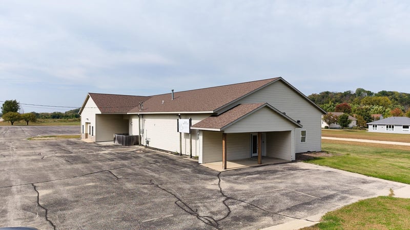 1925 48th St NE, Rochester, MN 55906
