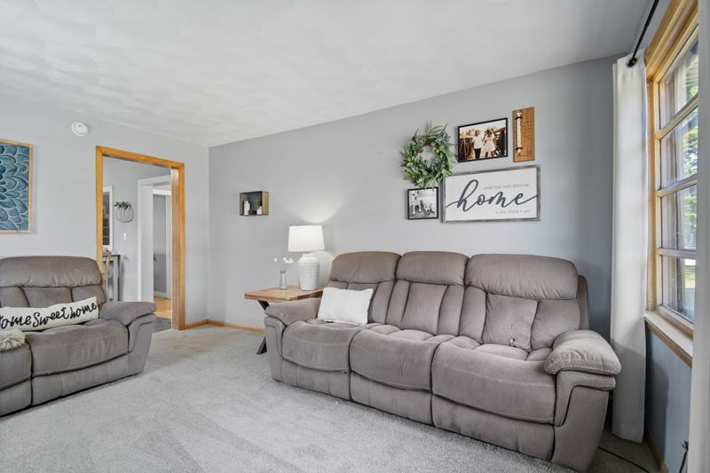 611 NE Mineral Sp Rd, Owatonna, MN 55060