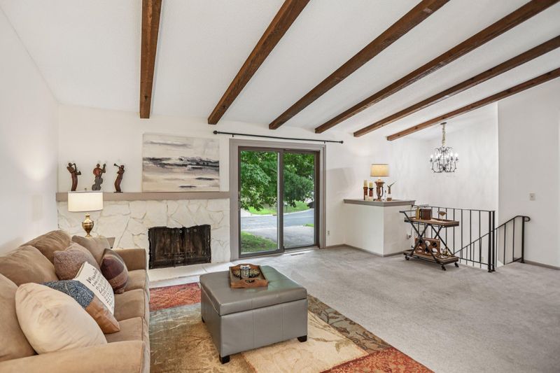 3158 Quarry Ct, Eagan, MN 55121