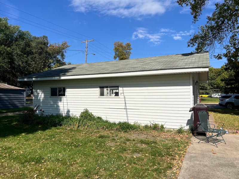 102 3rd Ave, Bellingham, MN 56212