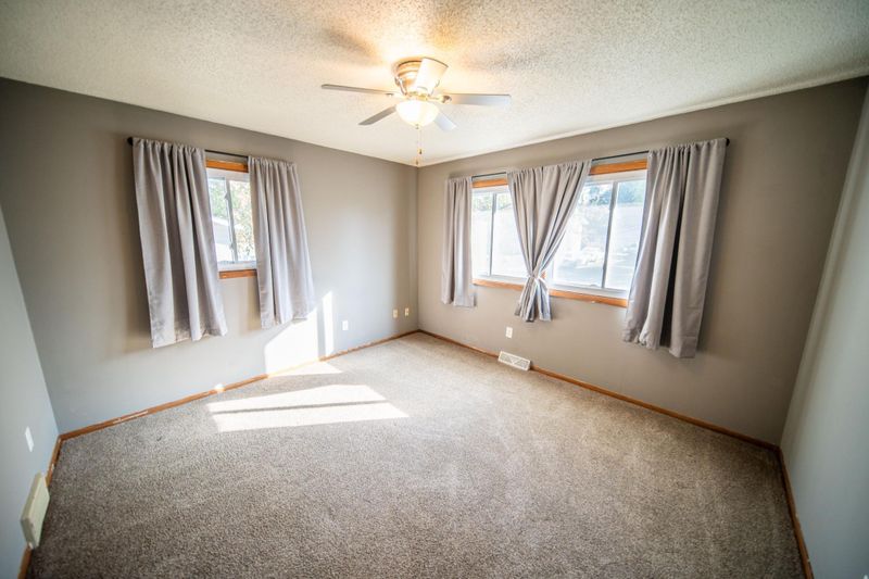 307 5th Avenue Ne, Kasson, MN 55944