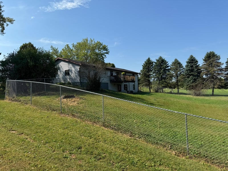 145 7th St SE, Oronoco, MN 55960