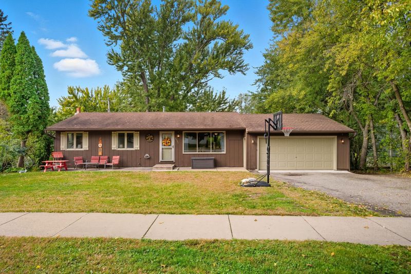 3933 Bellaire Ave, White Bear Lake, MN 55110