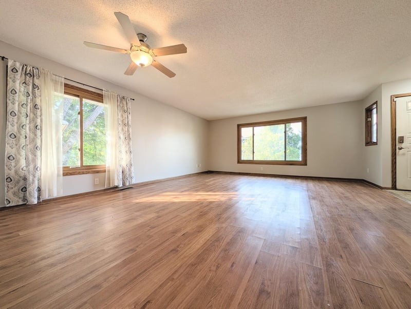 4407 W 124th St, Savage, MN 55378
