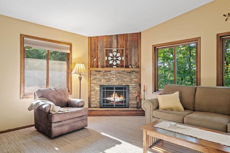 9842 Scandia Trl N, Forest Lake, MN 55025