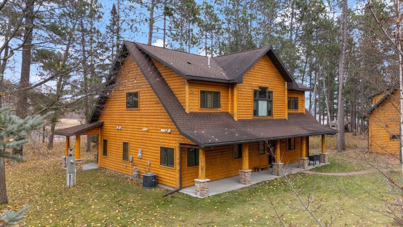 26350 River Rd, Cohasset, MN 55721