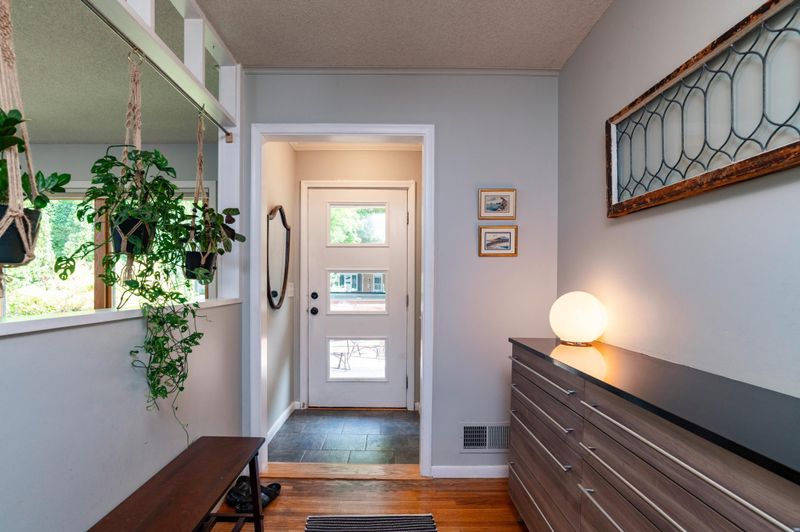 2724 Yosemite Ave S, Saint Louis Park, MN 55416