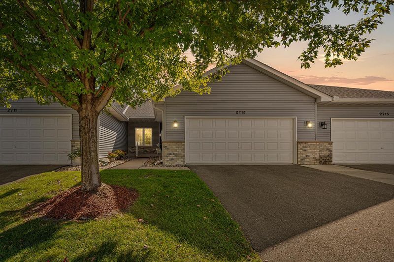 2713 Village Dr, Faribault, MN 55021