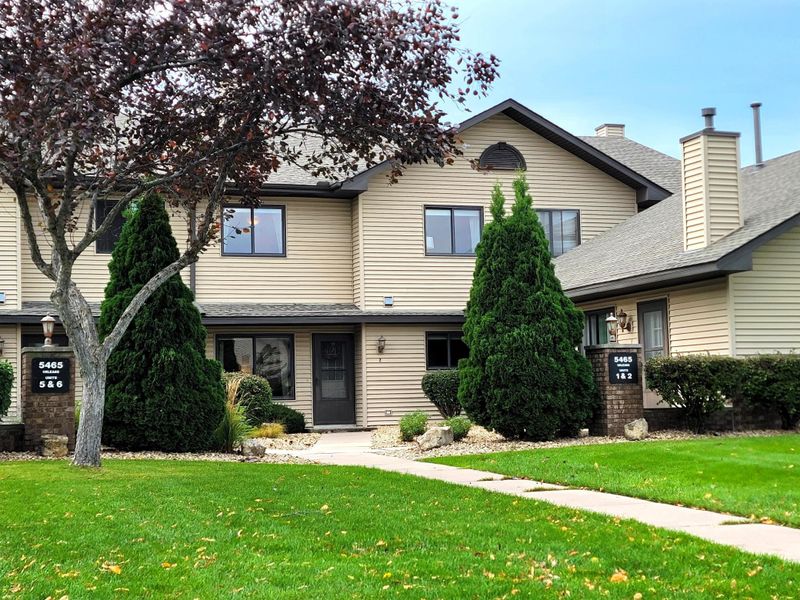 5465 Orleans Ln N #2, Plymouth, MN 55442