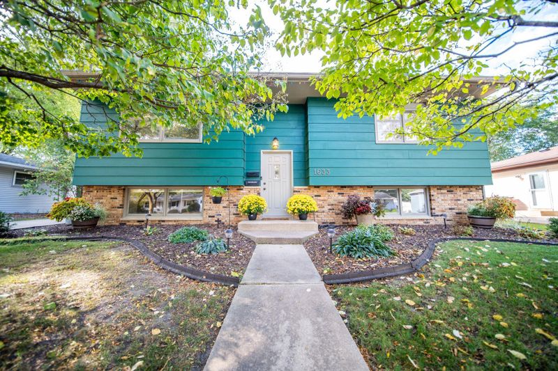 1633 8th Ave SE, Rochester, MN 55904