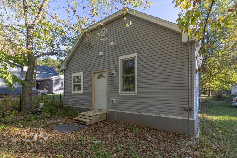 1013 9th Ave E, Menomonie, WI 54751