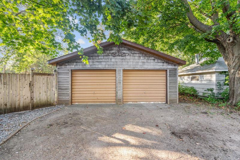 5249 Main St E, Maple Plain, MN 55359