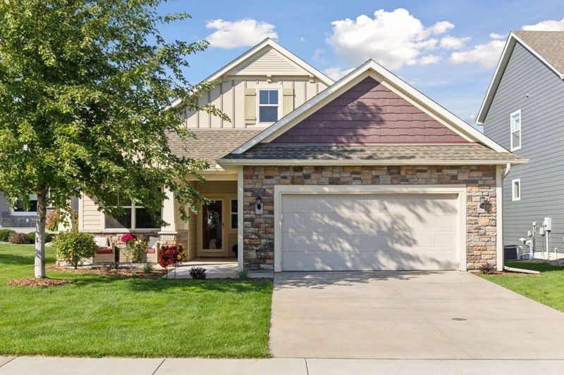 12117 Malisa Ct, Rogers, MN 55374