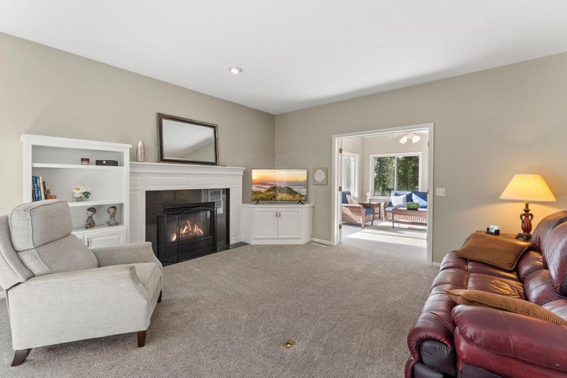 14506 Chateau Ct, Burnsville, MN 55306