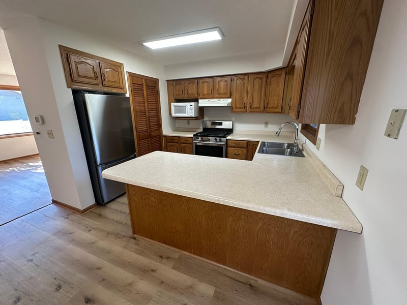 724 Hilltop Dr, Taylors Falls, MN 55084