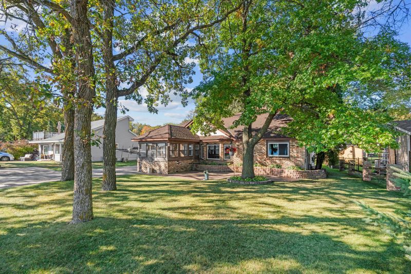 679 Lakeshore Dr, Big Lake, MN 55309