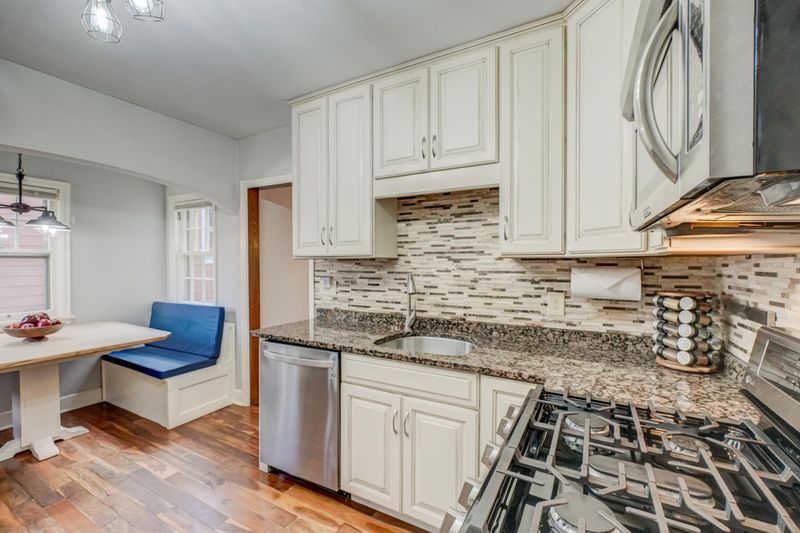1631 Bayard Ave, Saint Paul, MN 55116