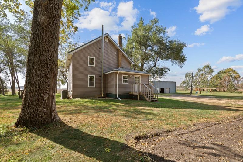 42130 436th St, Saint Peter, MN 56082