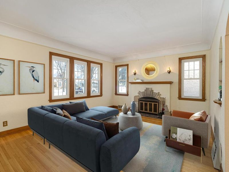 4528 Columbus Ave, Minneapolis, MN 55407