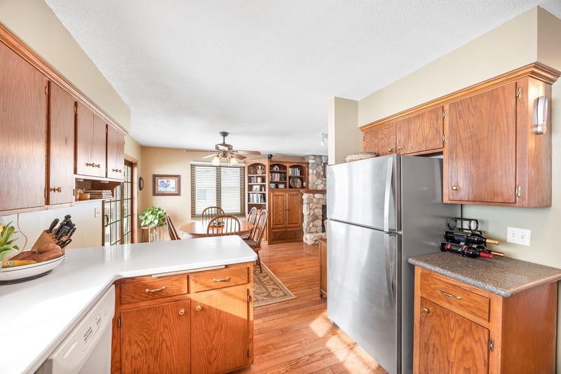 6825 N Shore Dr, Greenfield, MN 55373