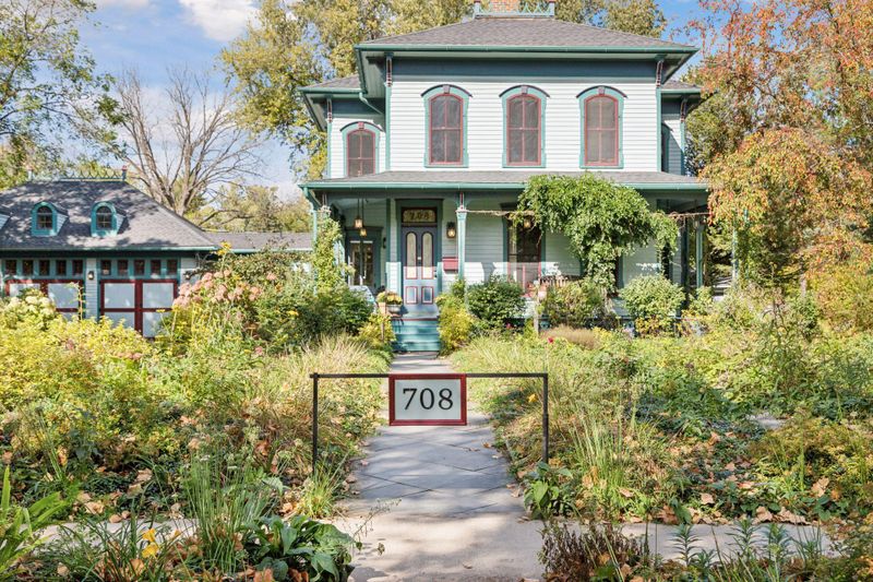 708 Saint Olaf Ave, Northfield, MN 55057