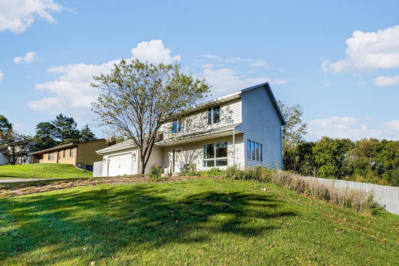 15979 Harwell Ave, Apple Valley, MN 55124