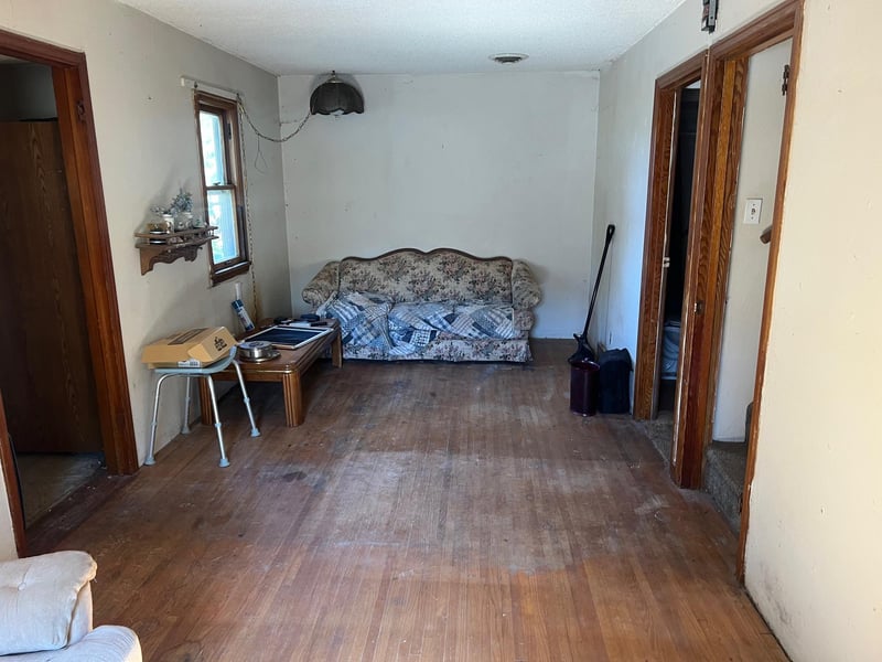 821 1st St E, Lake Lillian, MN 56253