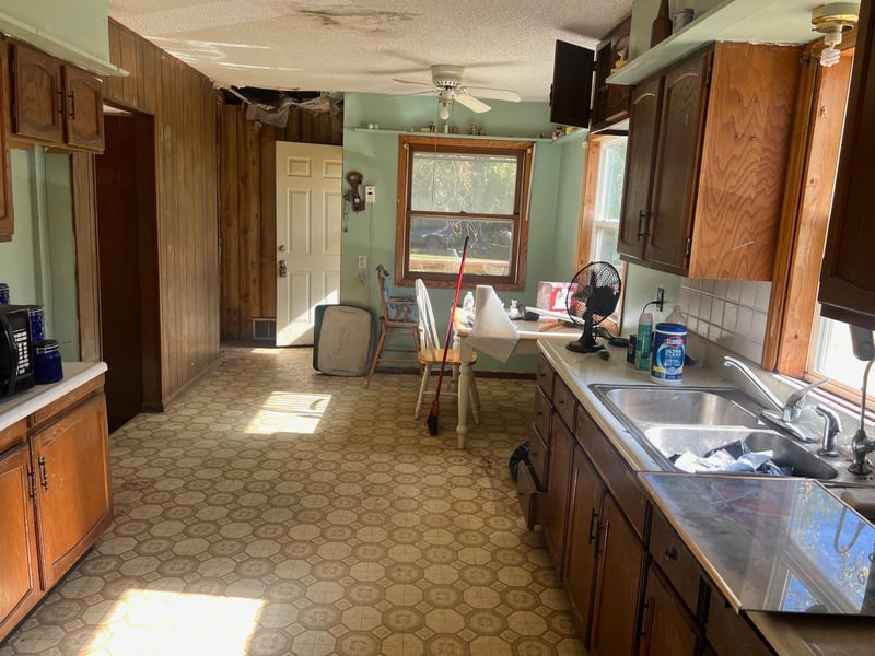 821 1st St E, Lake Lillian, MN 56253