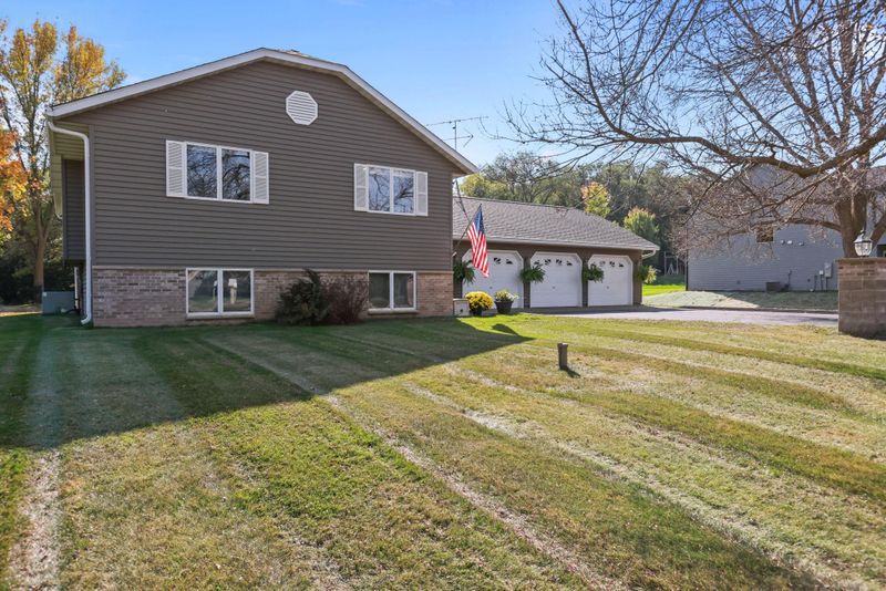 2173 232nd St, Saint Augusta, MN 56301