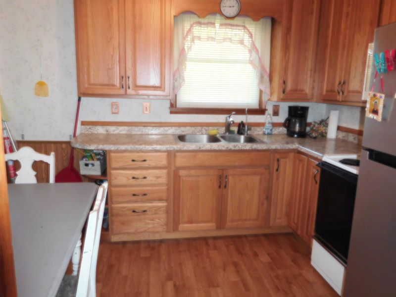 324 10th Ave Se, Elbow Lake, MN 56531