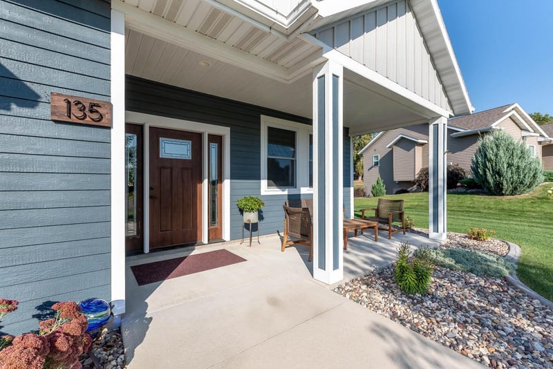 135 Shoreview Dr, Elysian, MN 56028